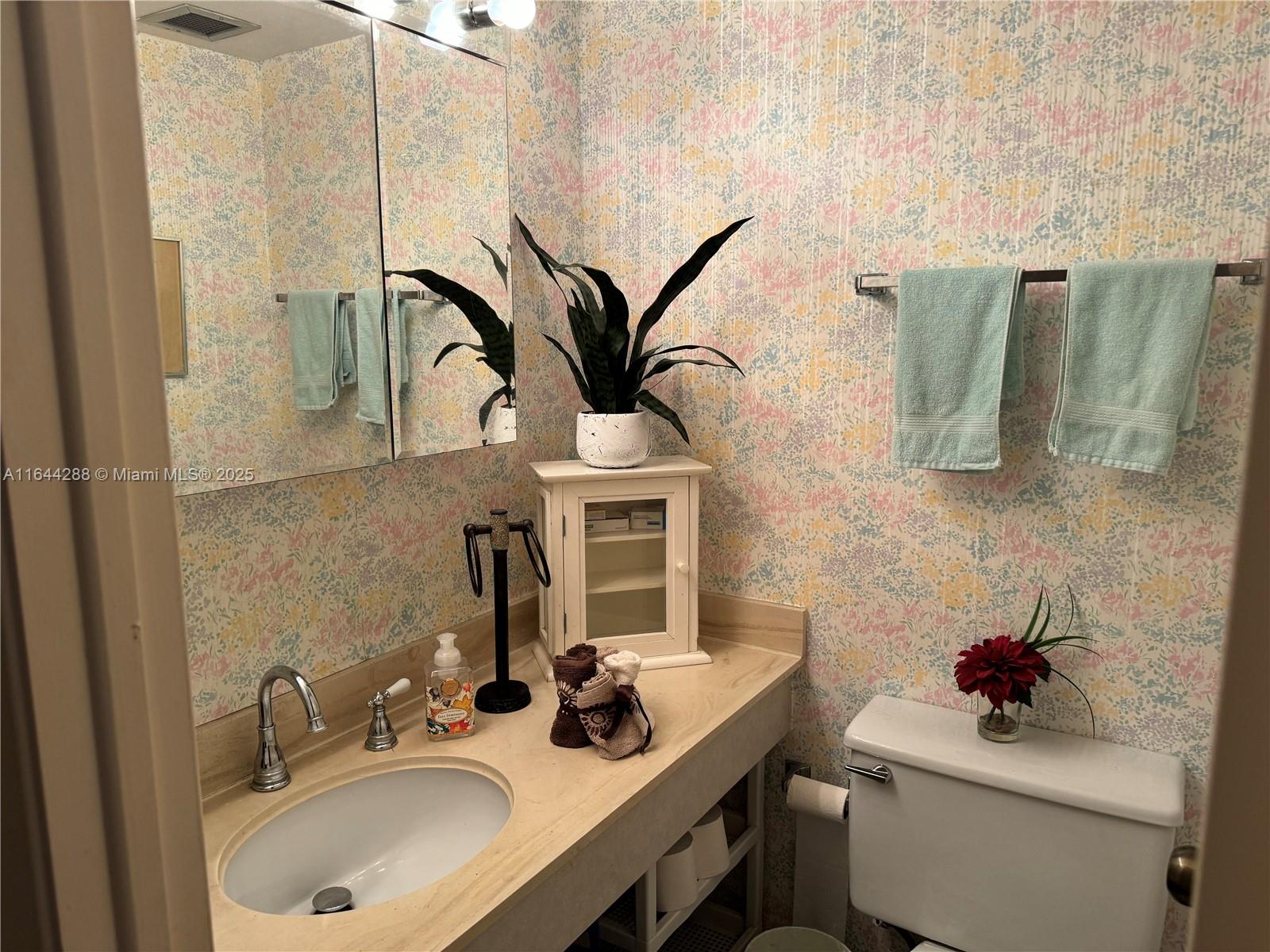 HEMISPHERES CONDO - Residential Lease