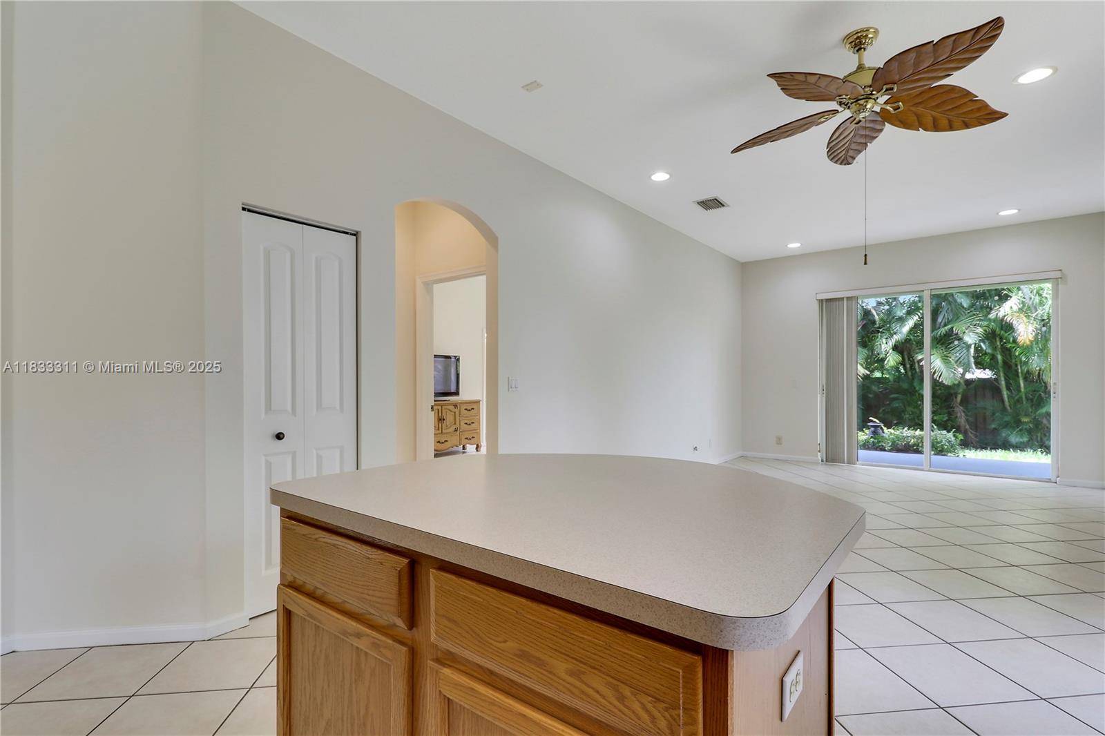 SPRINGTREE - Residential