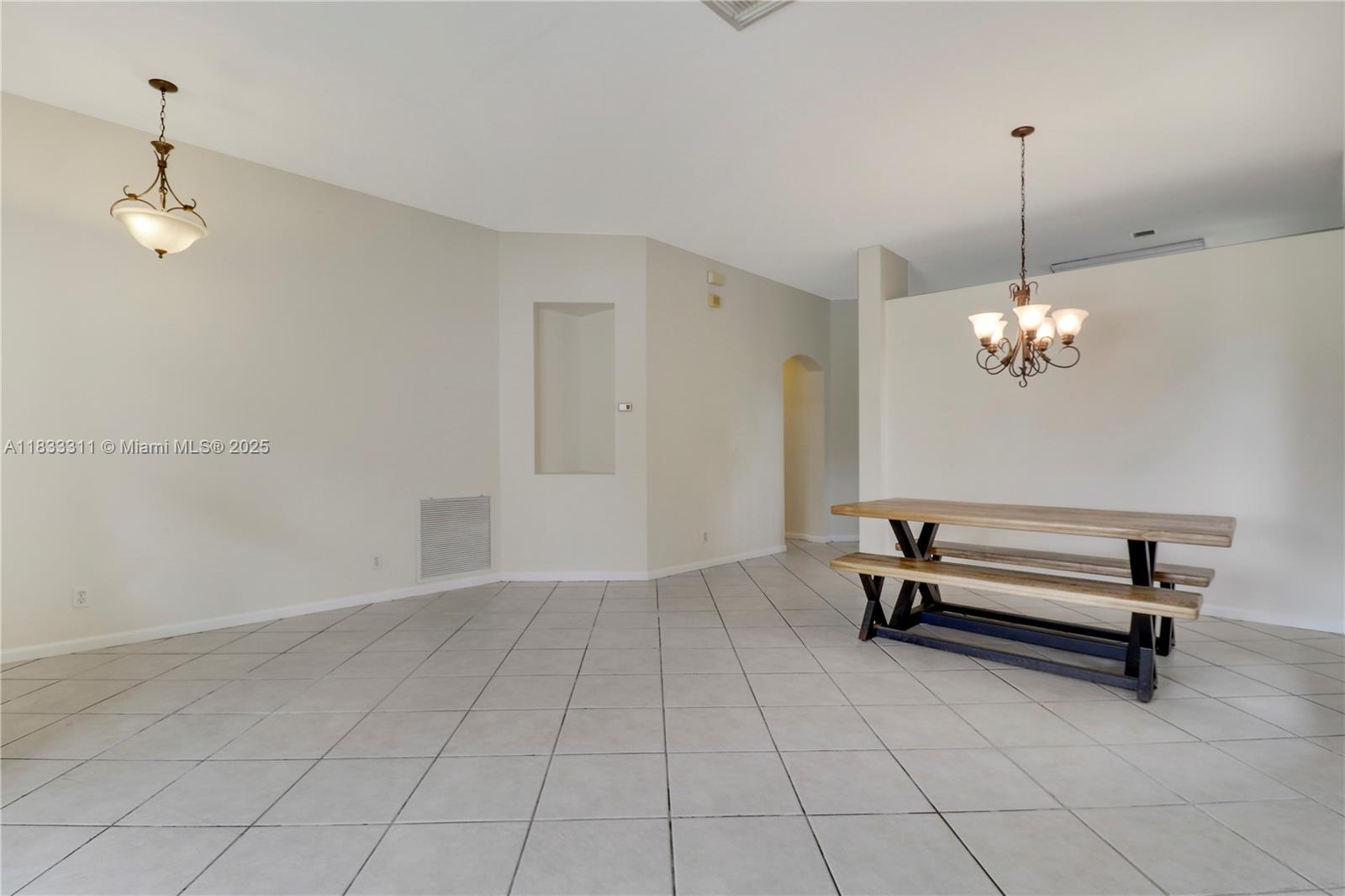 SPRINGTREE - Residential