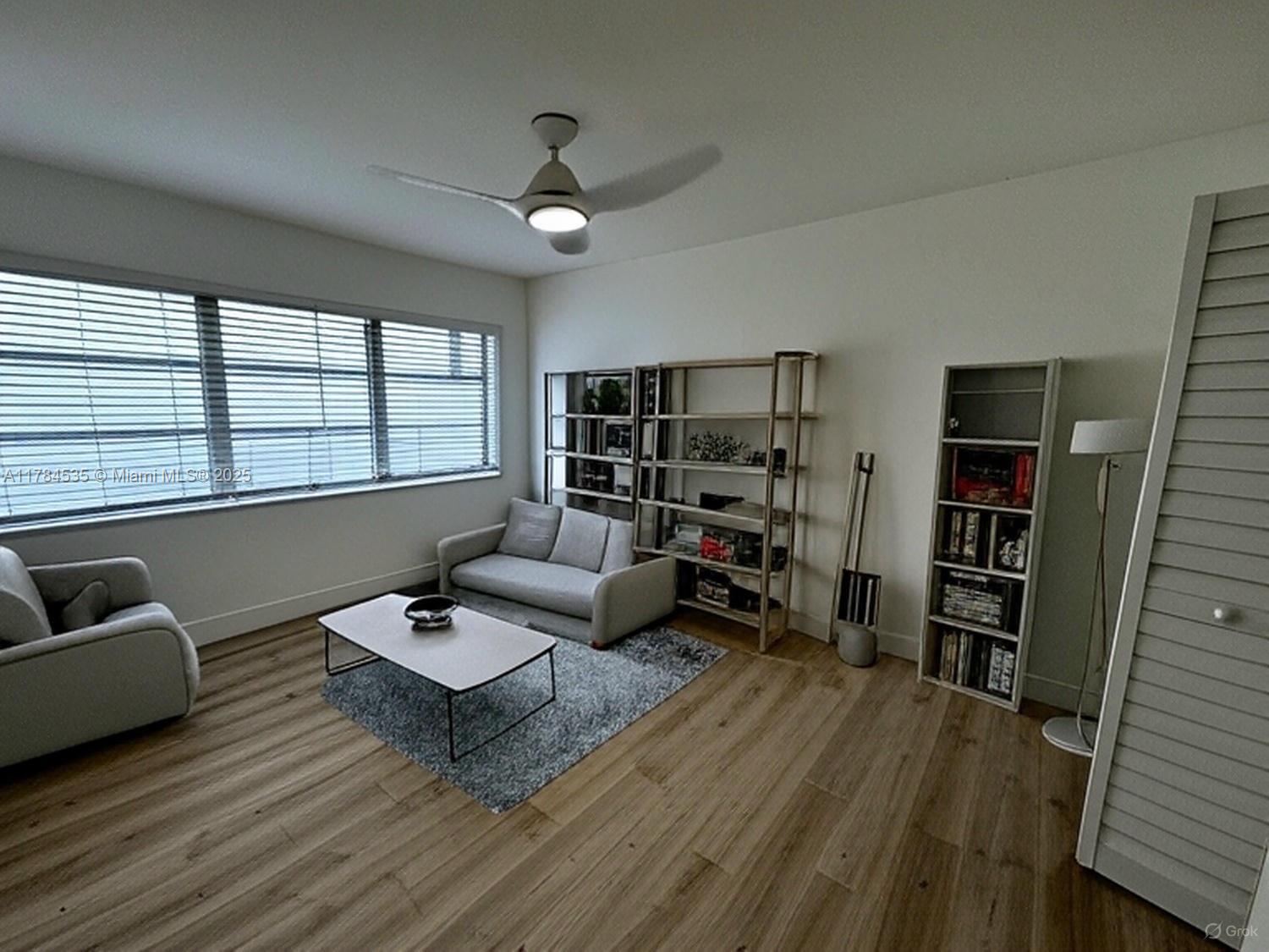Rental Property at 401 Se 10th St Rear, Hallandale Beach, Broward County, Florida - Bedrooms: 2 
Bathrooms: 1  - $2,100 MO.