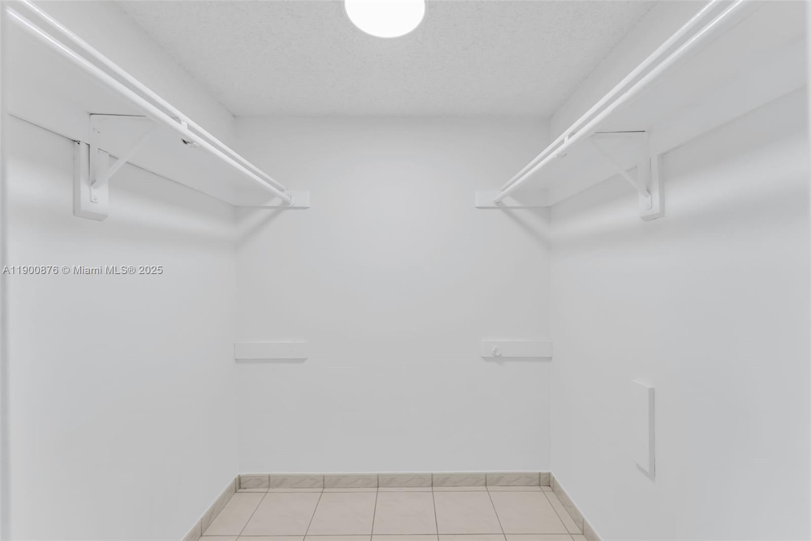 8420 SW 133rd Ave Rd 221, Miami, FL, 33183/$235,000 3 8420 SW 133rd Ave Rd 221