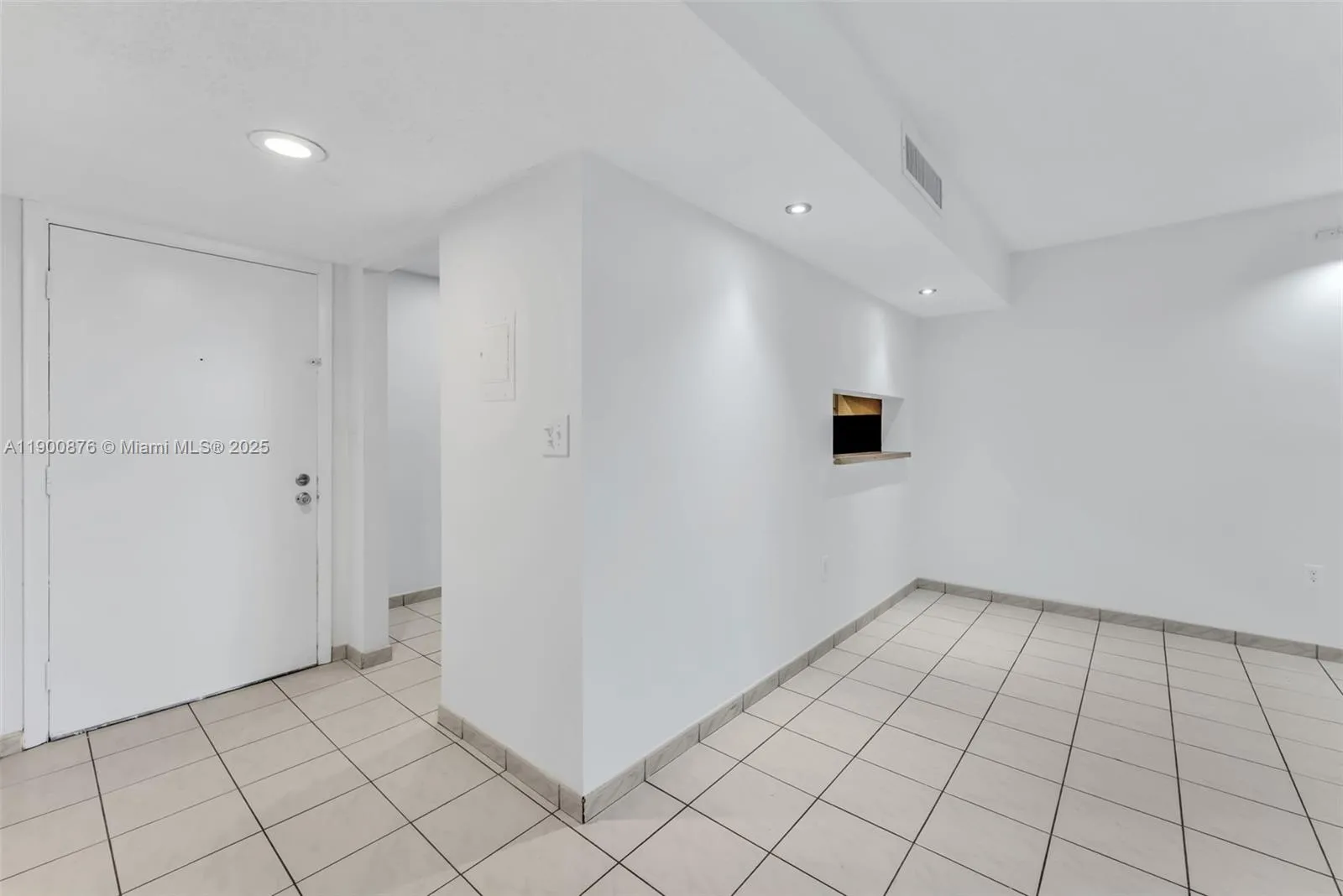 Miami, Florida 33183, United States, 2 Bedrooms Bedrooms, ,2 BathroomsBathrooms,Residential,Active,231891