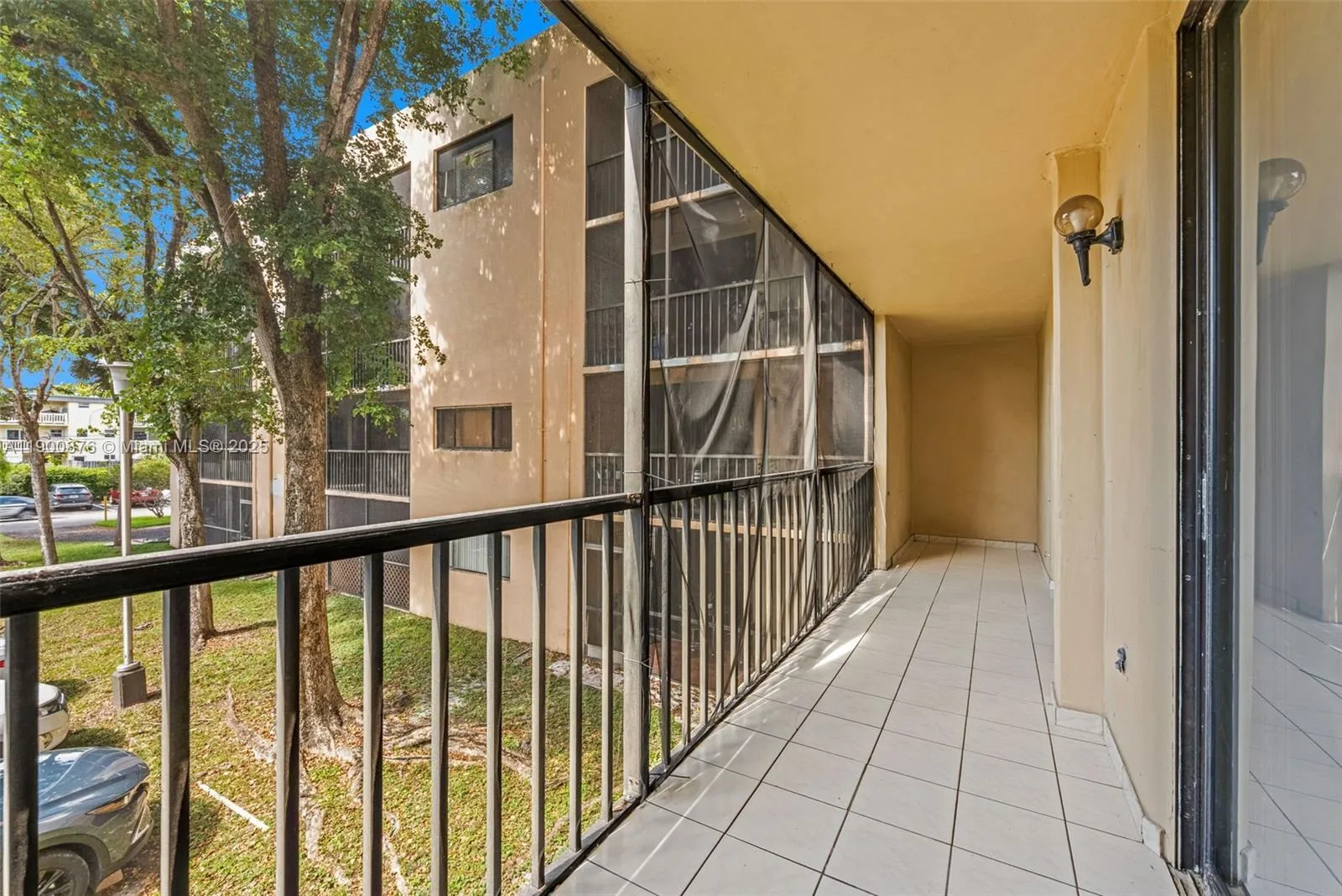 Miami, Florida 33183, United States, 2 Bedrooms Bedrooms, ,2 BathroomsBathrooms,Residential,Active,231891