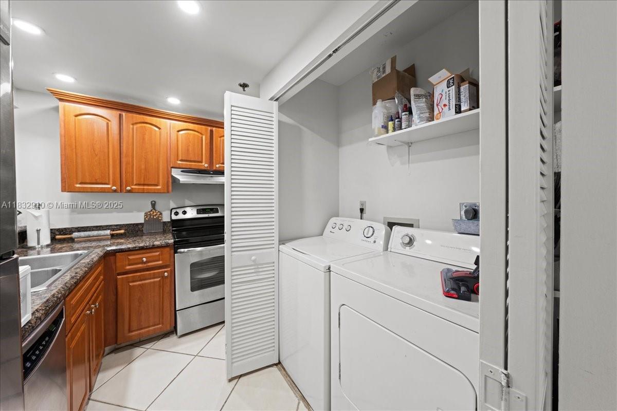 BRICKELL KEY II CONDO - Residential