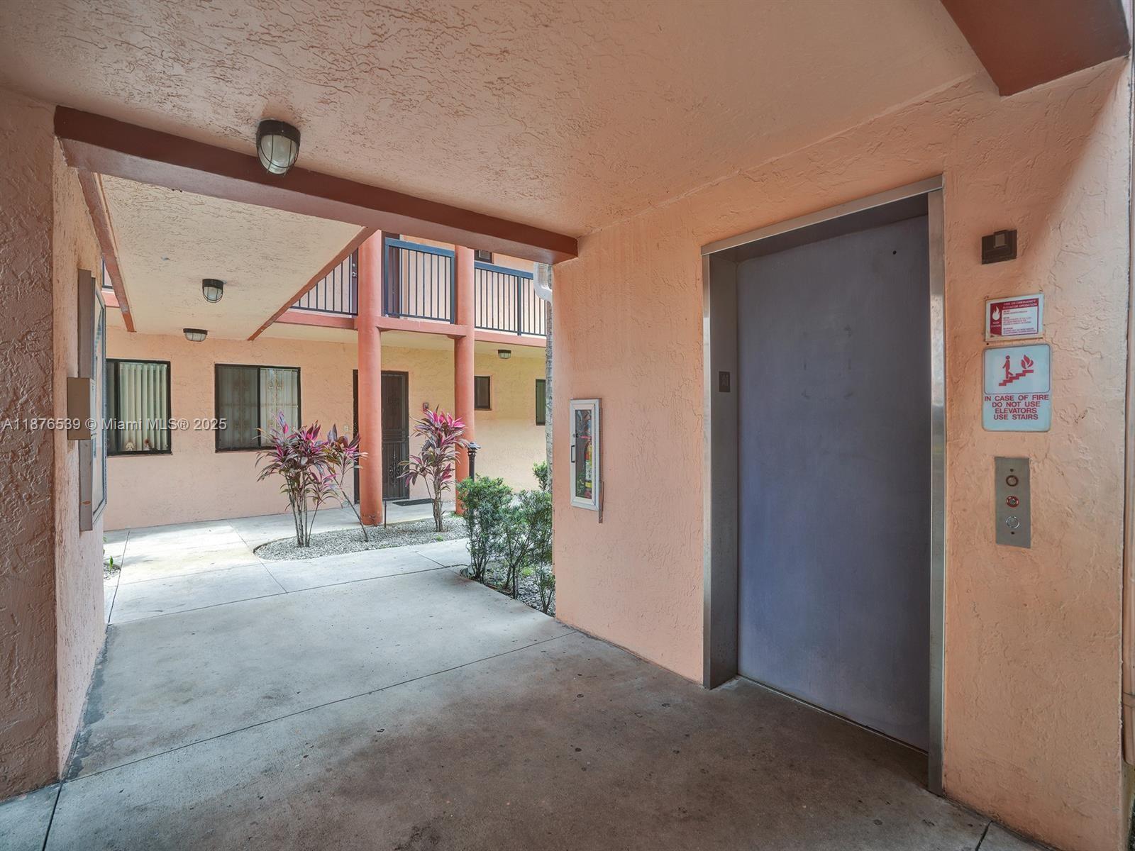 ALAMEDA TOWER 2 CONDO - Residential