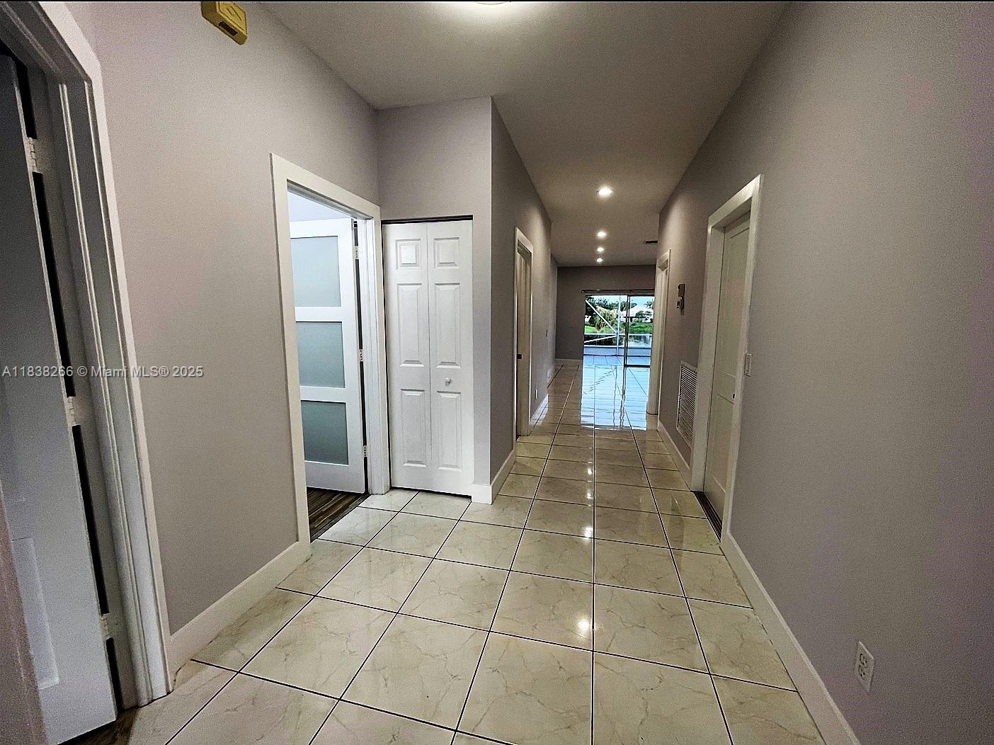 10824 Fillmore Dr