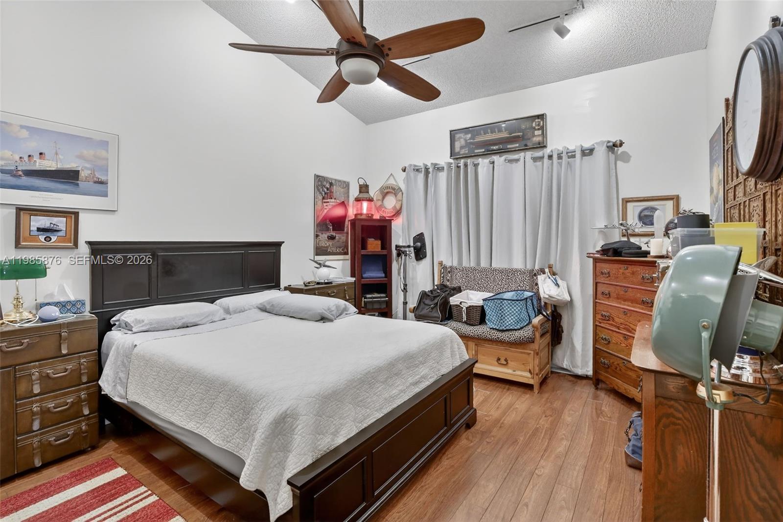 FLAMINGO ESTATES - Residential