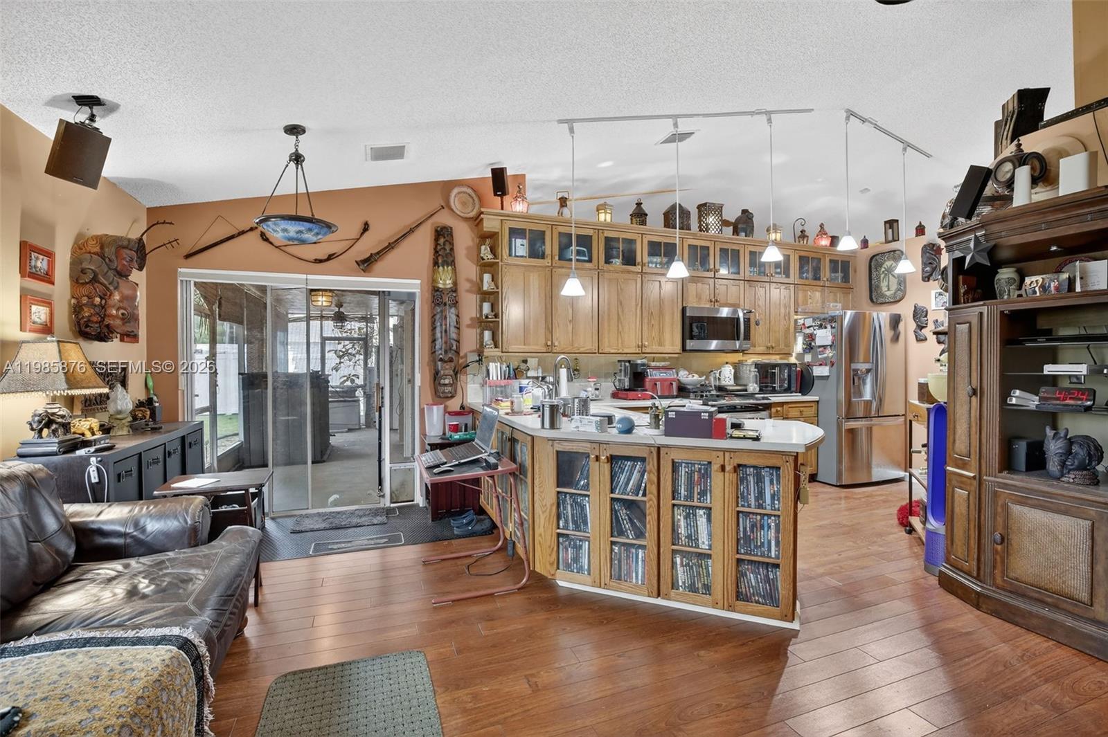 FLAMINGO ESTATES - Residential