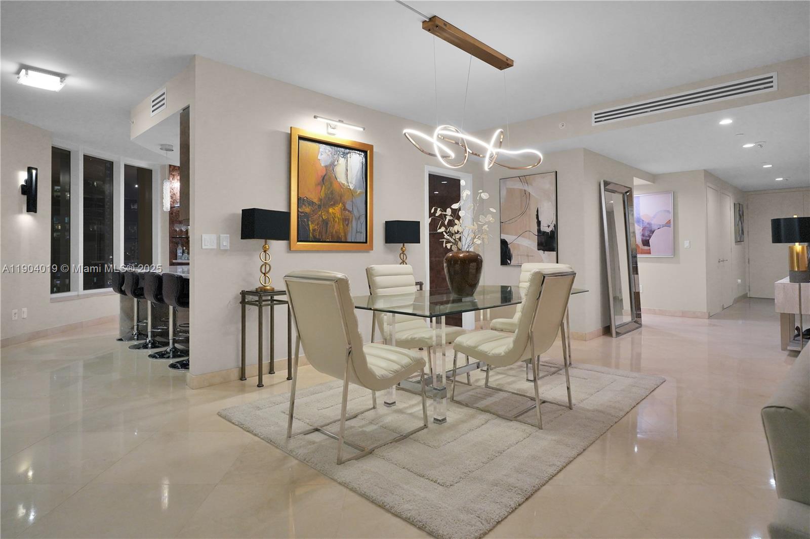 CARBONELL CONDO - Residential
