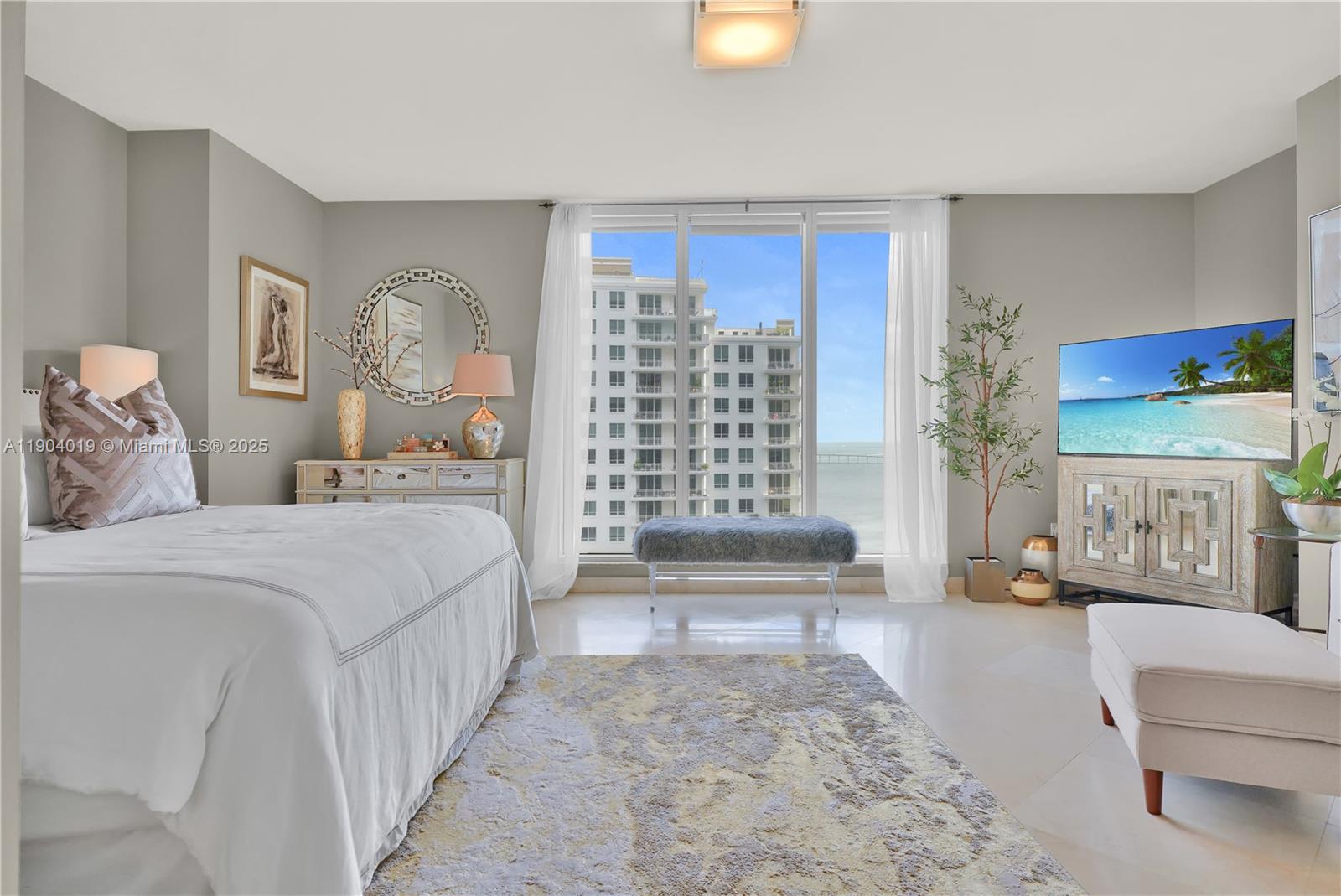 CARBONELL CONDO - Residential