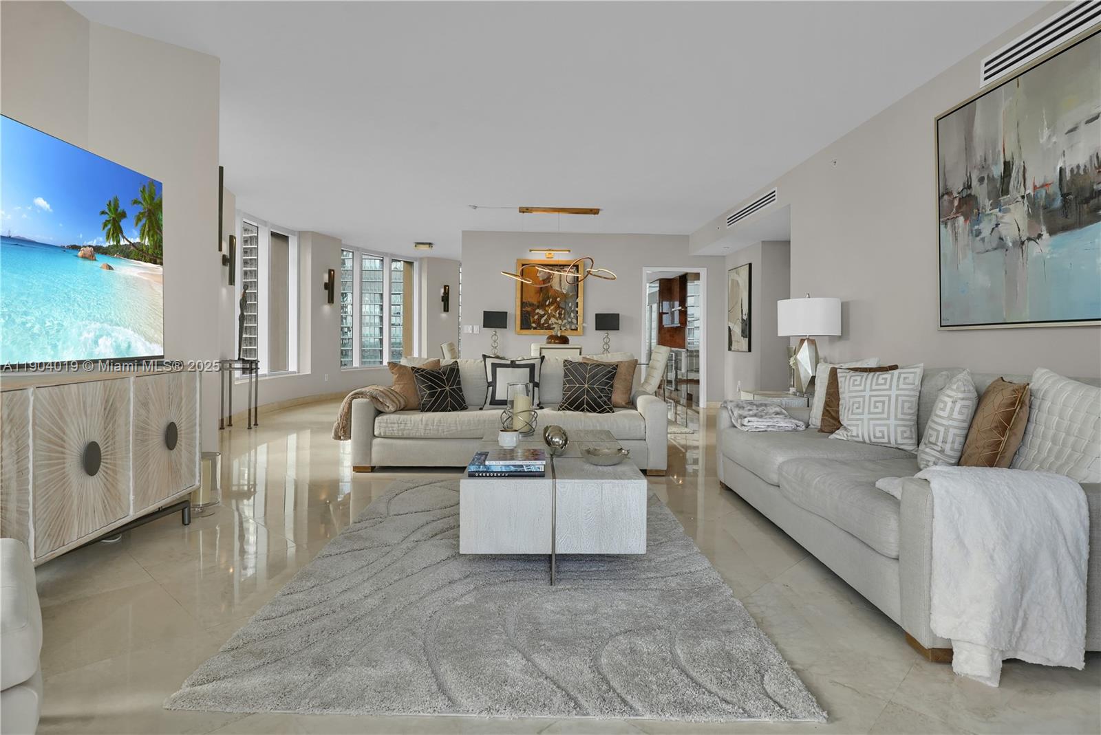 CARBONELL CONDO - Residential