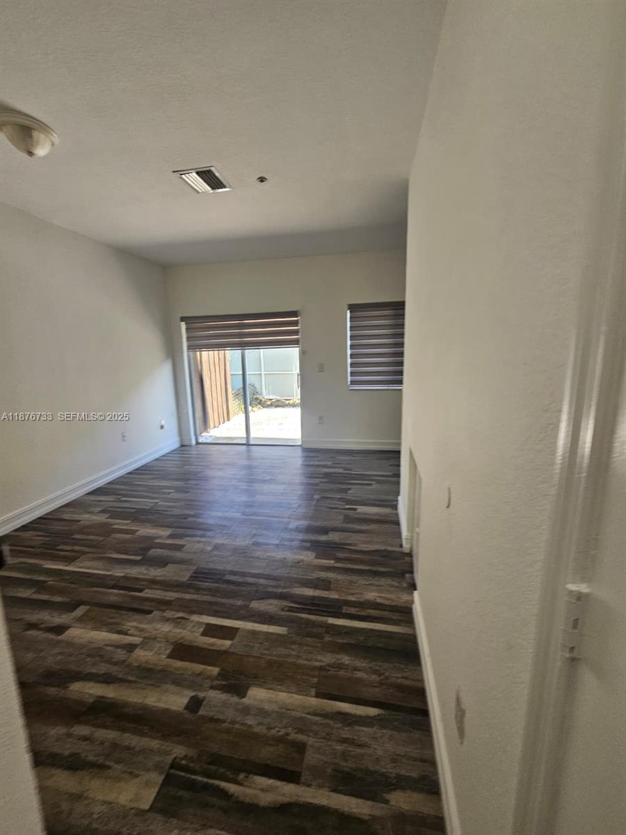 PARK PLACE AT MIDWAY COND - Residential Lease