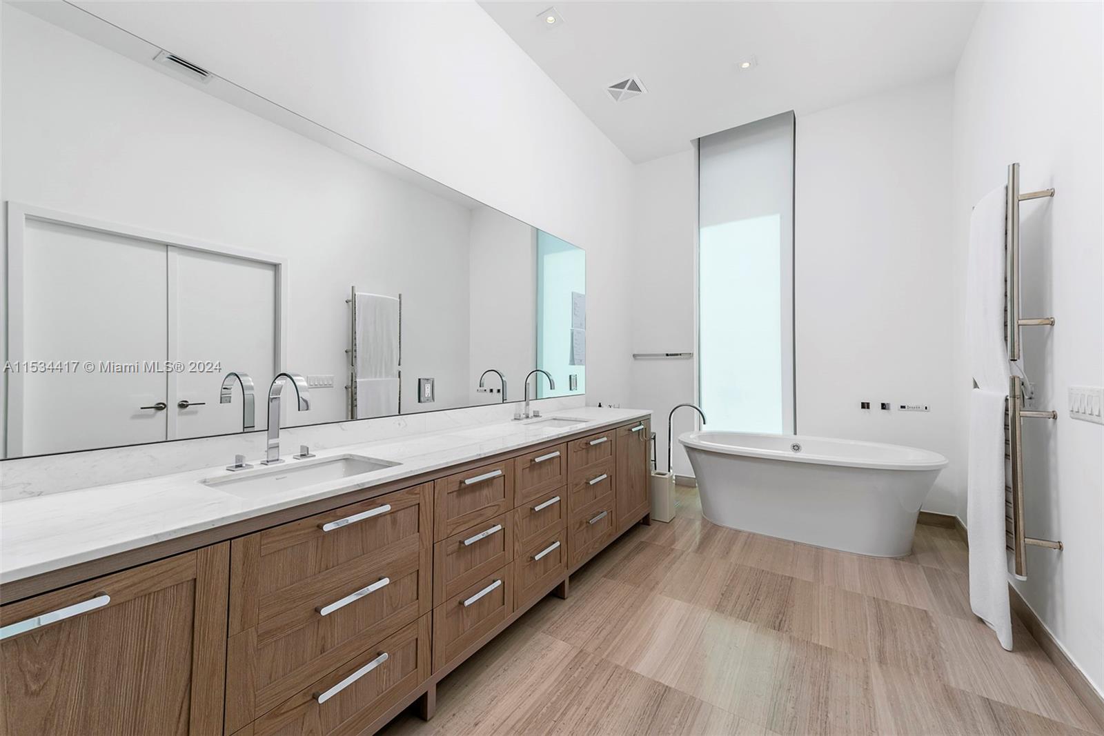 OCEANA KEY BISCAYNE CONDO - Residential