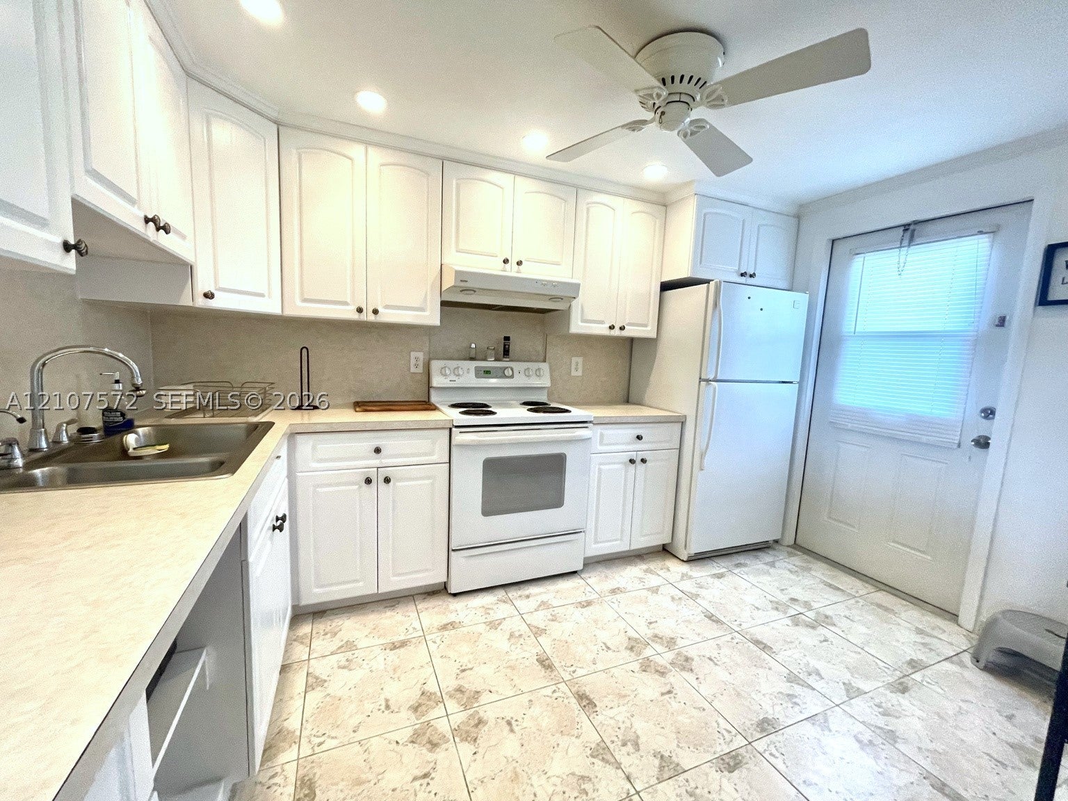 1425 Atlantic Shores Blvd 501