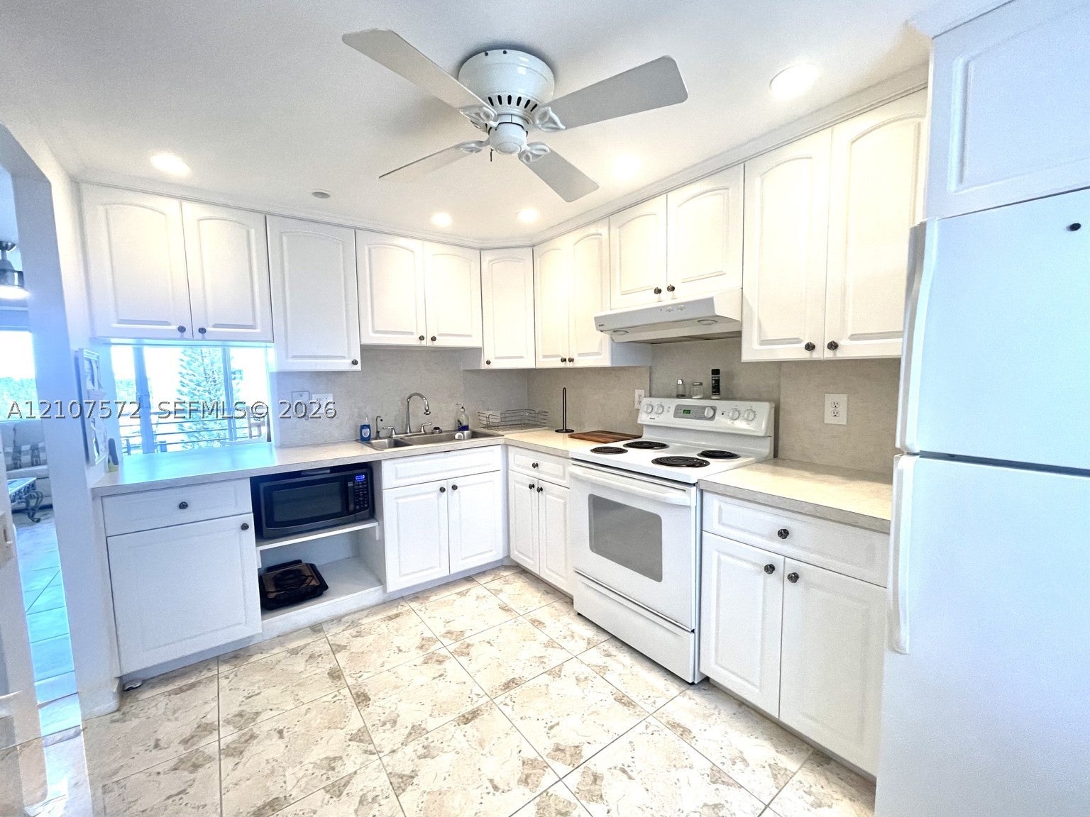 1425 Atlantic Shores Blvd 501