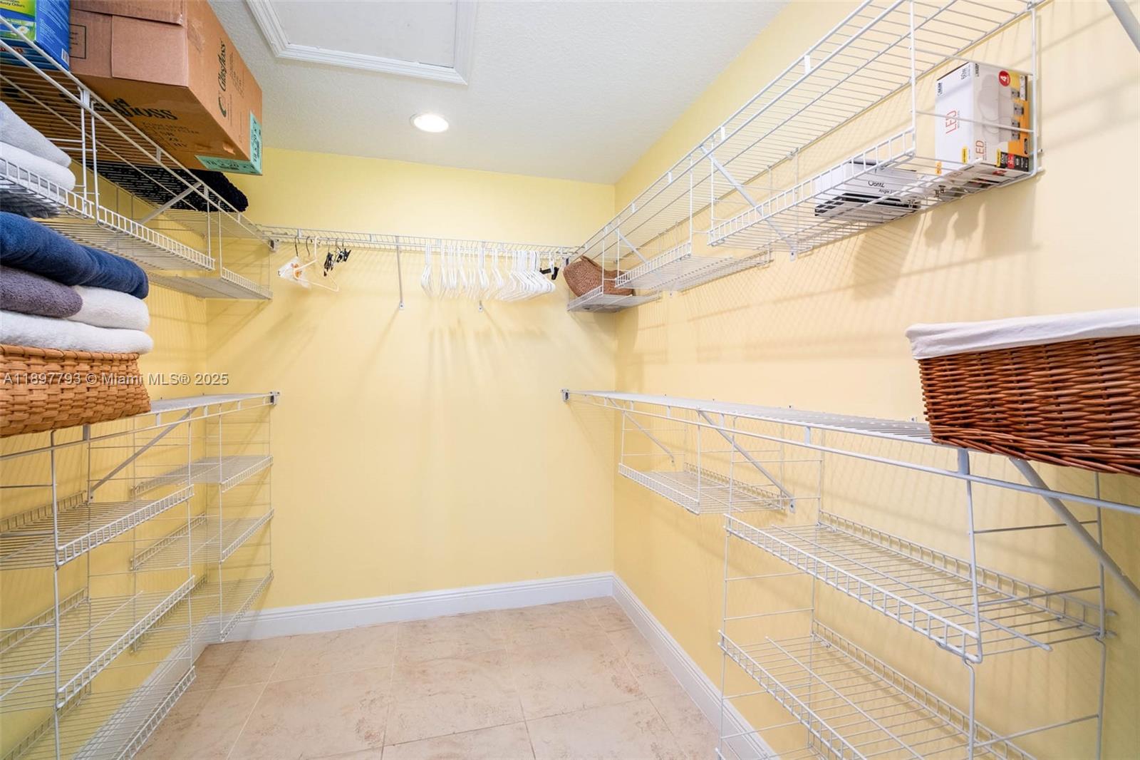 HAMMER POINT PARK - Residential