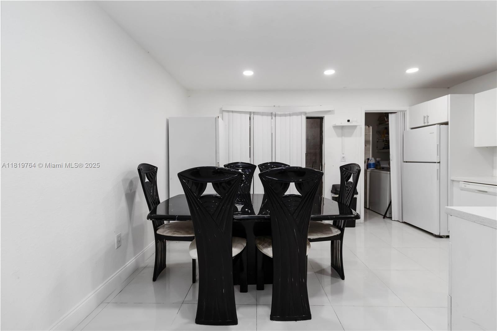CUTLER CREEK VILLAGE COND - Residential