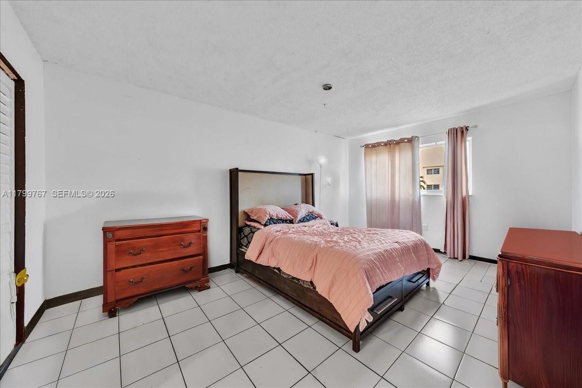 CYPRESS TREE CONDO BLDG 5 - Residential