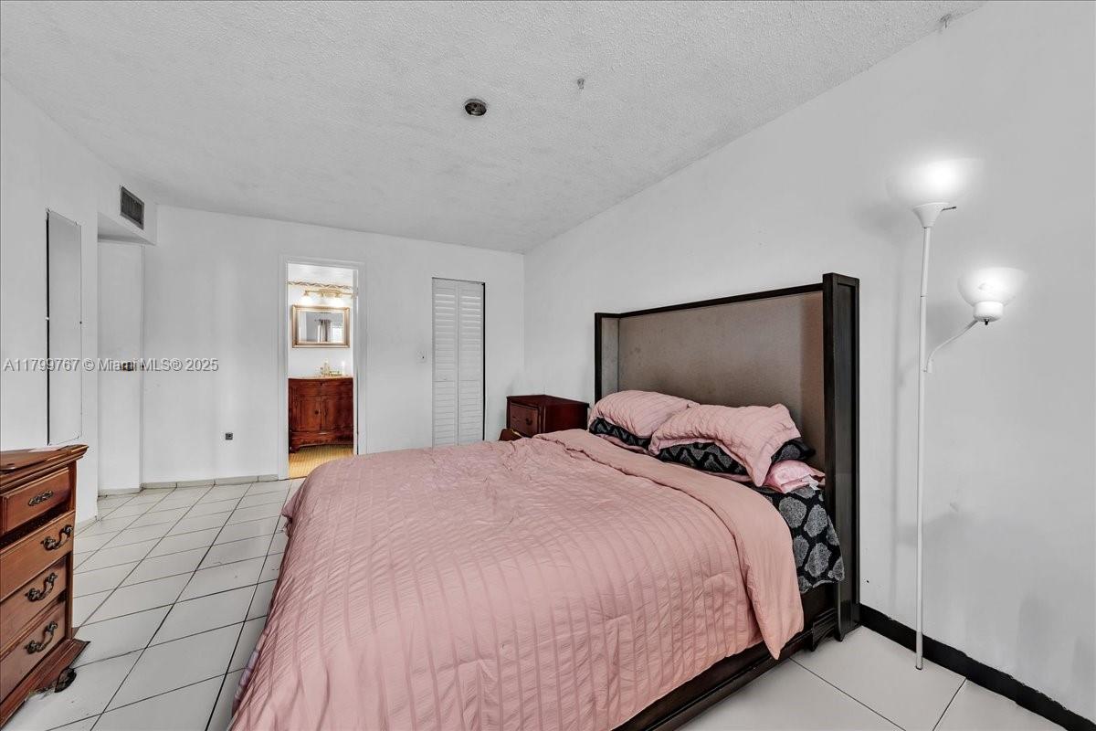 CYPRESS TREE CONDO BLDG 5 - Residential