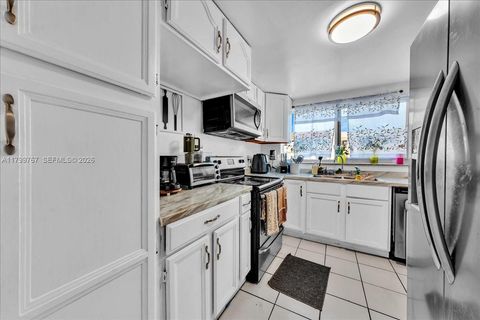 2451 NW 41st Ave 304 Lauderhill FL 33313