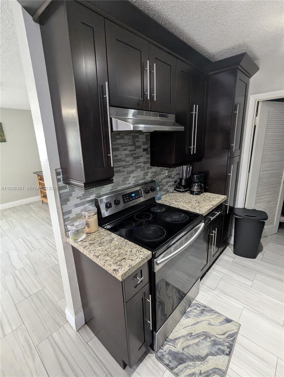 LAUDERDALE NORTH PARK SEC - Residential Lease