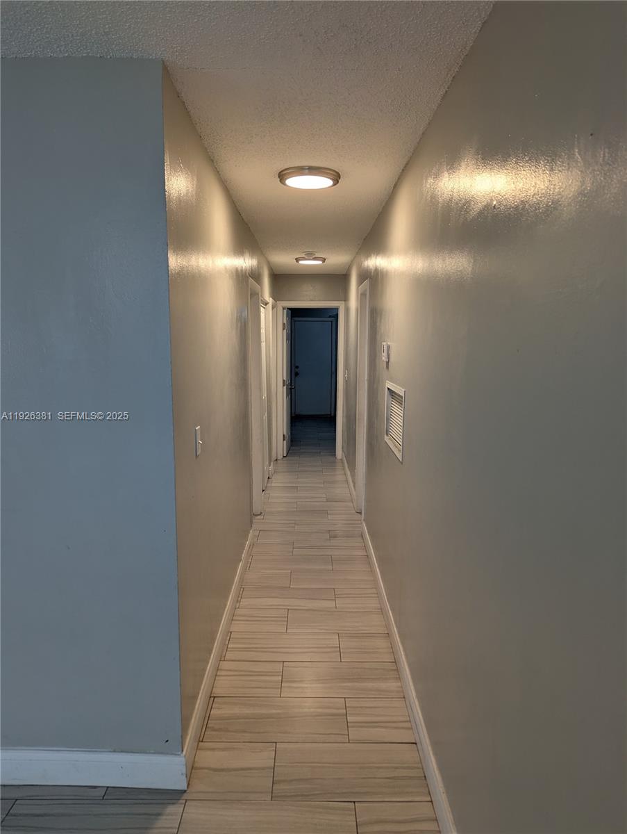 LAUDERDALE NORTH PARK SEC - Residential Lease