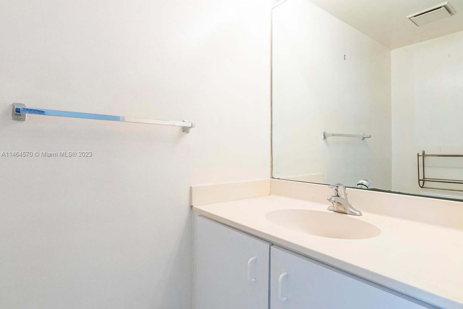 VENETIA CONDO - Residential