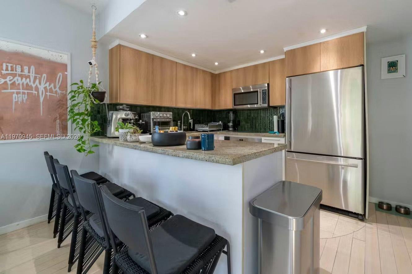 CASA 40 CONDO - Residential Lease