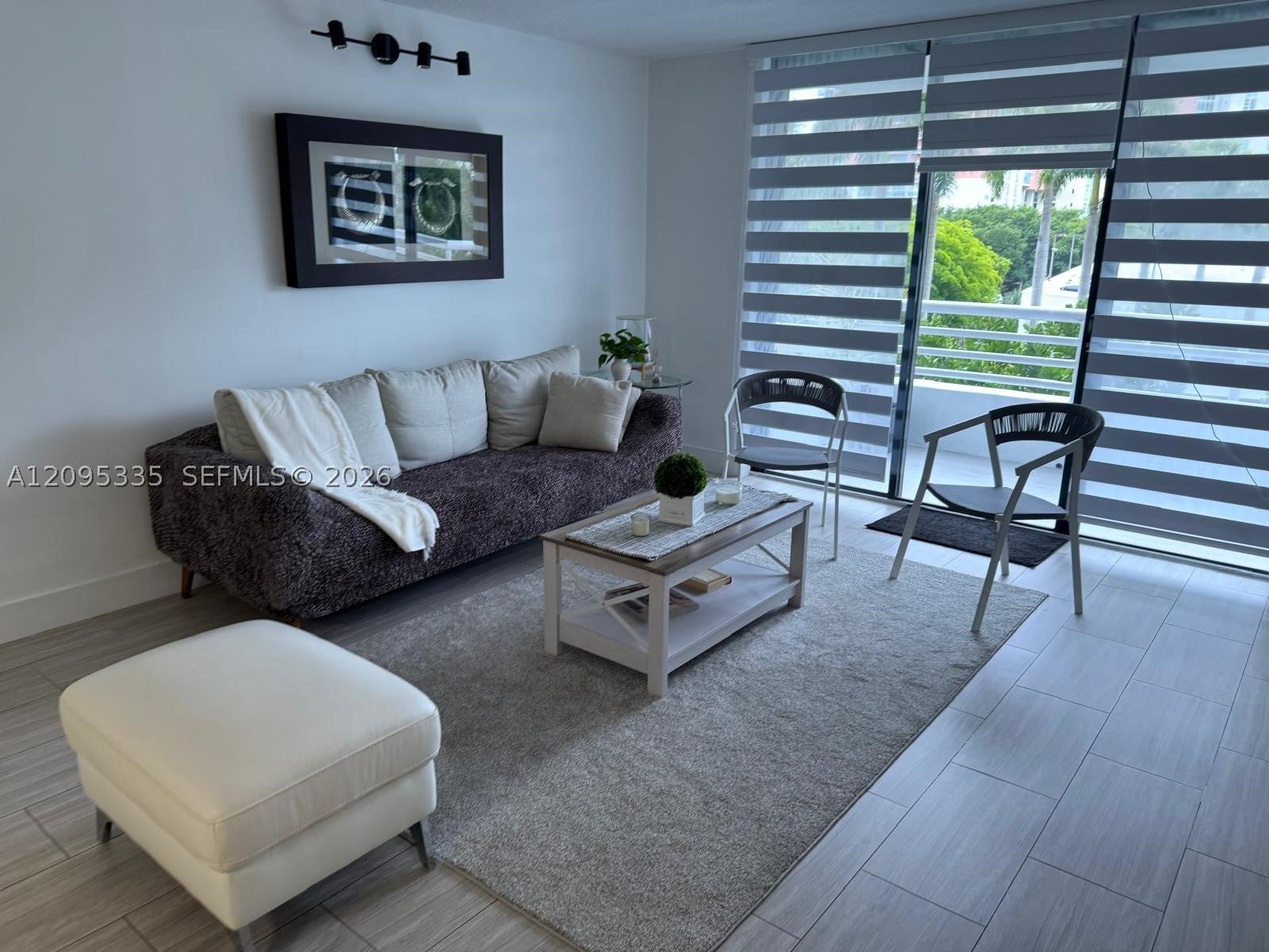 3300 NE 192nd St 414, Aventura, FL, 33180/$430,000 2 3300 NE 192nd St 414