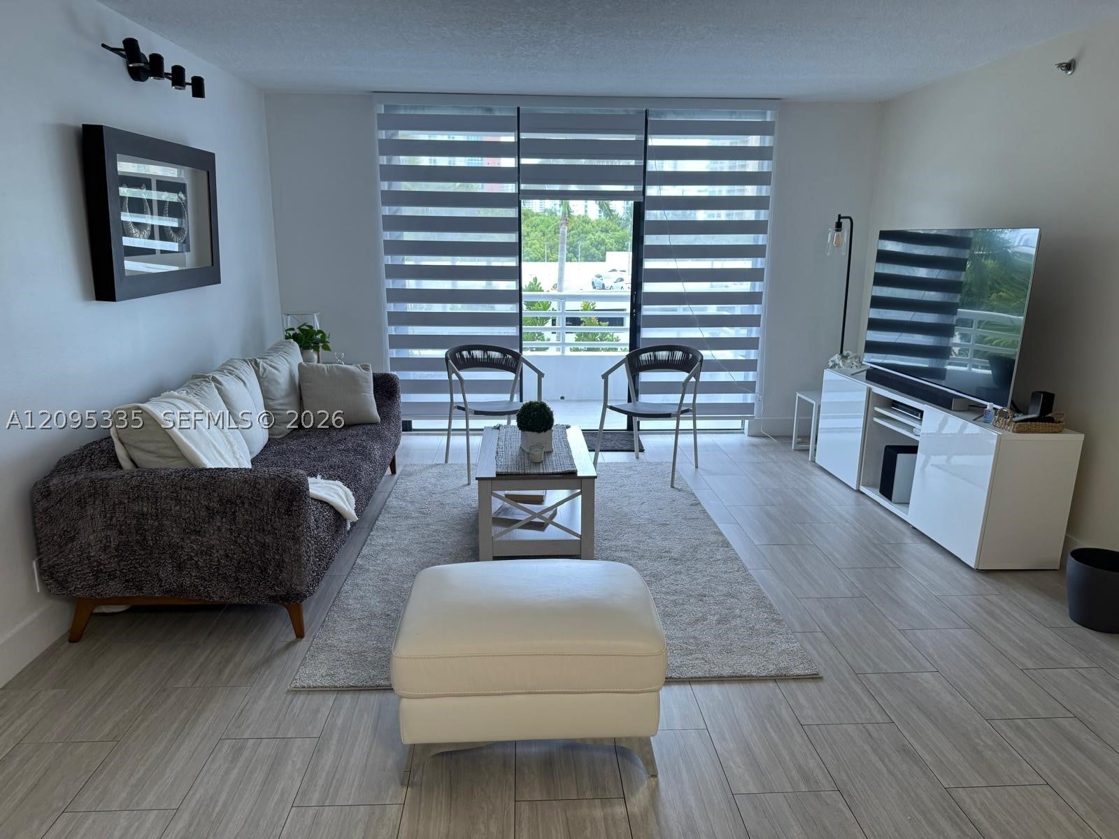 3300 NE 192nd St 414, Aventura, FL, 33180/$430,000 3 3300 NE 192nd St 414