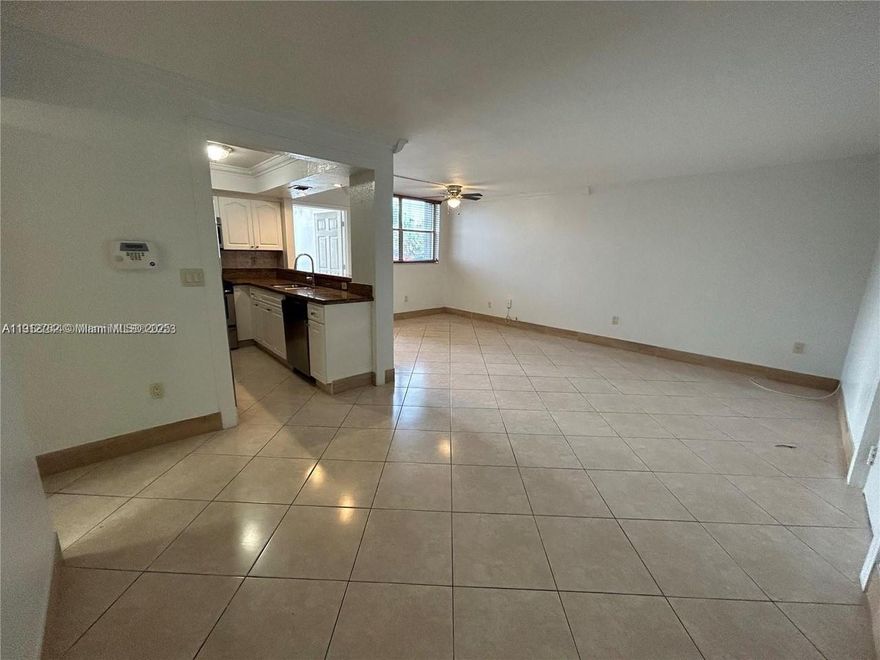 If you are looking for a spacious condo, in great location, with excellent schools with no problem with parking. Great, this is for you!! But there is more, unit has Washer and Dryer inside, has a loft that could be a third bedroom or an office. Minutes away from universities, shopping, airport, and easy access to highways and public transportation.
