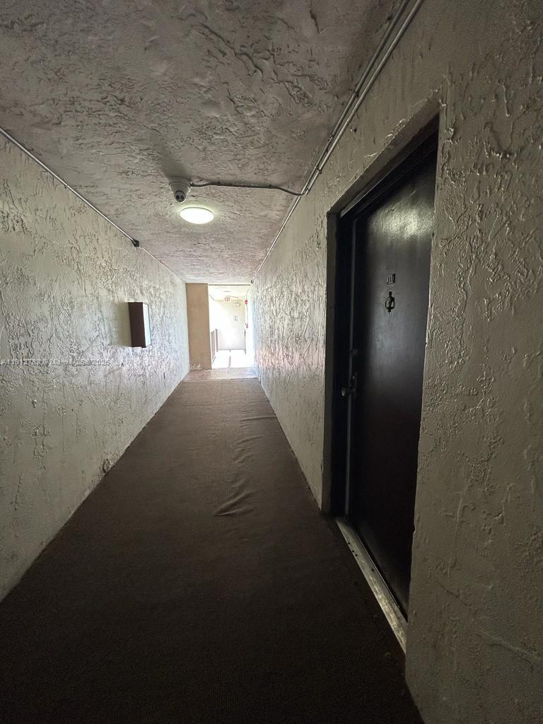 VERSAILLE GARDENS I CONDO - Residential Lease