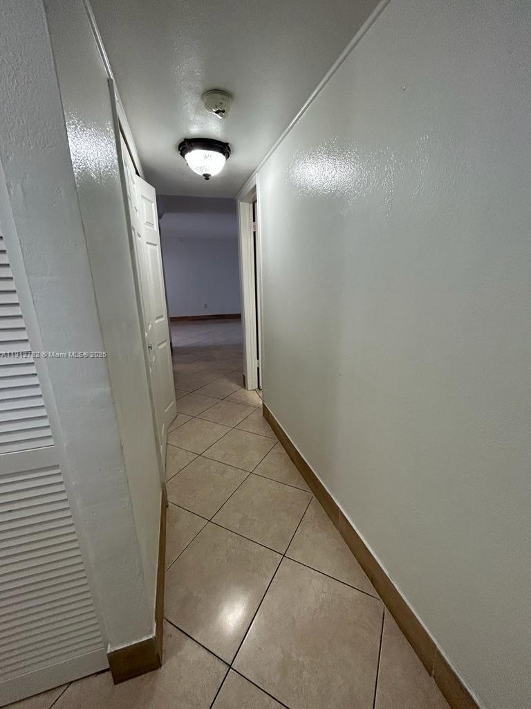 VERSAILLE GARDENS I CONDO - Residential Lease