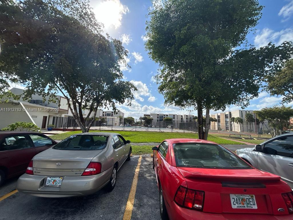 VERSAILLE GARDENS I CONDO - Residential Lease