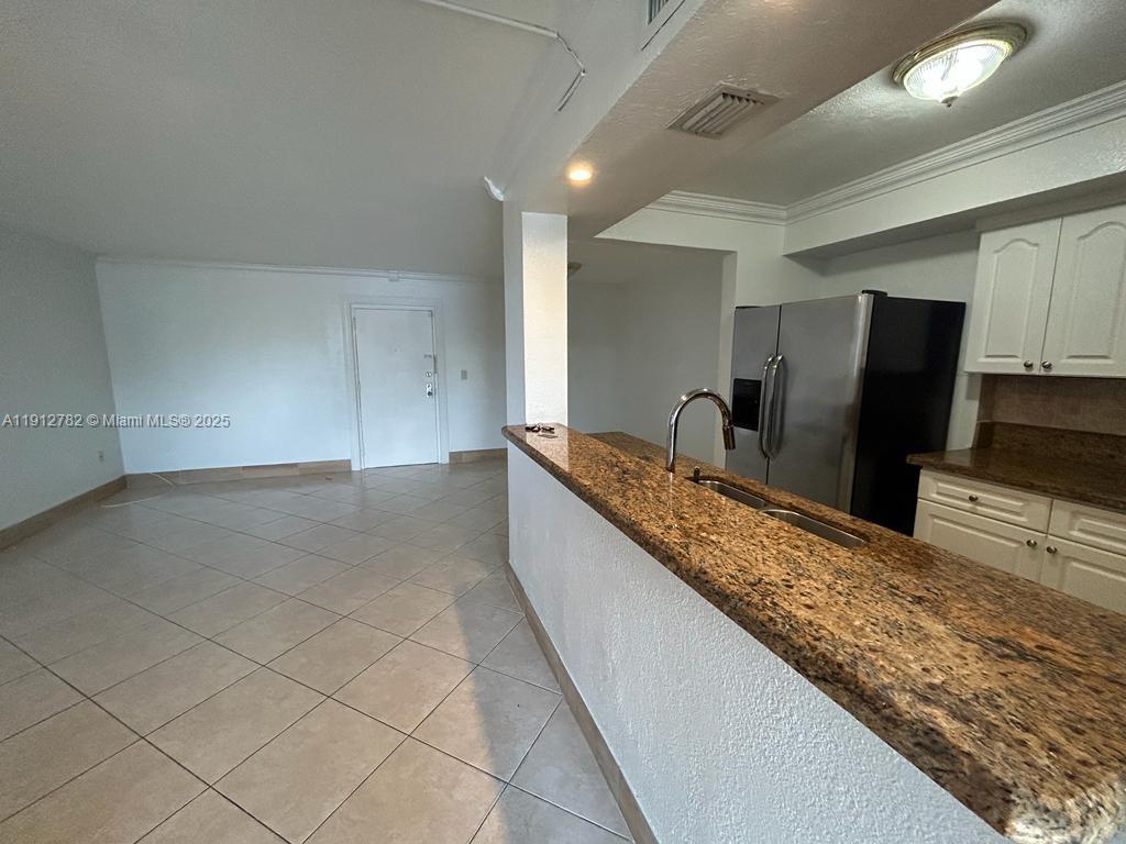 VERSAILLE GARDENS I CONDO - Residential Lease