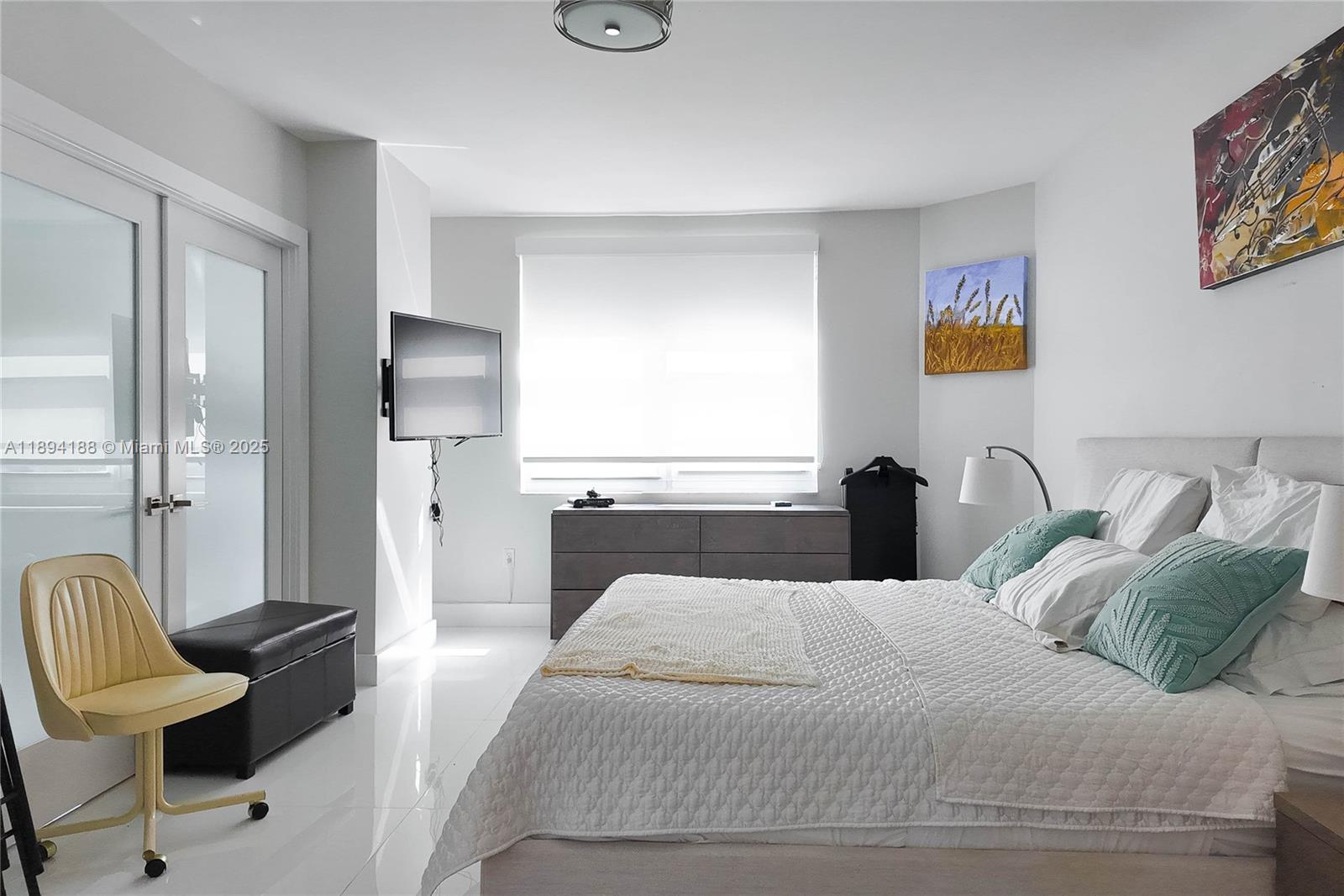 HEMISPHERES CONDO - Residential Lease