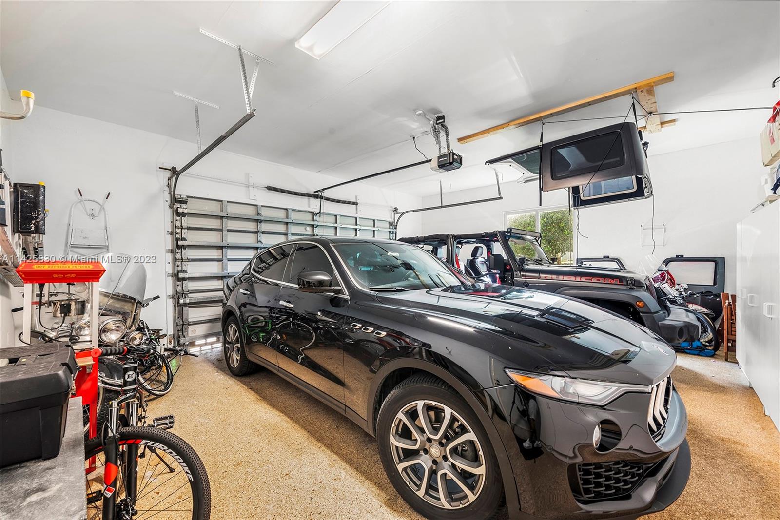 SANCTUARY AT PINECREST - Residential