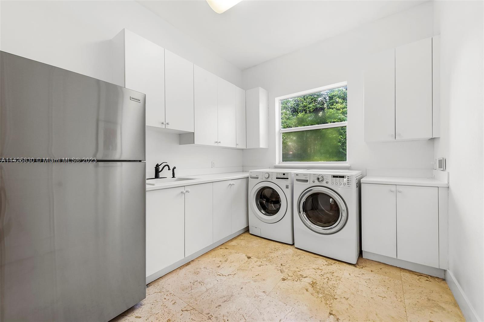 SANCTUARY AT PINECREST - Residential