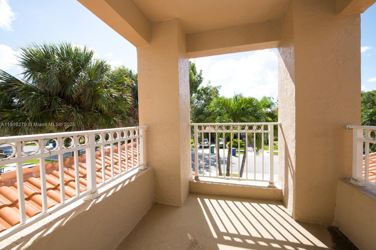 RIVIERA ISLES II - Residential Lease