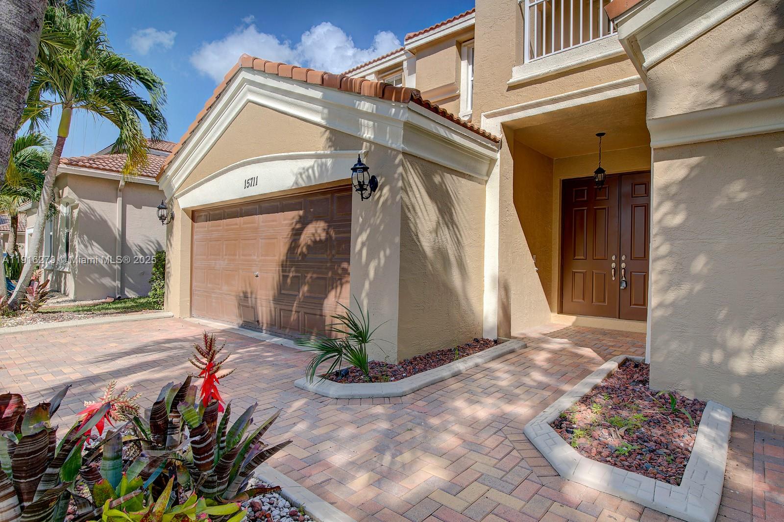 RIVIERA ISLES II - Residential Lease