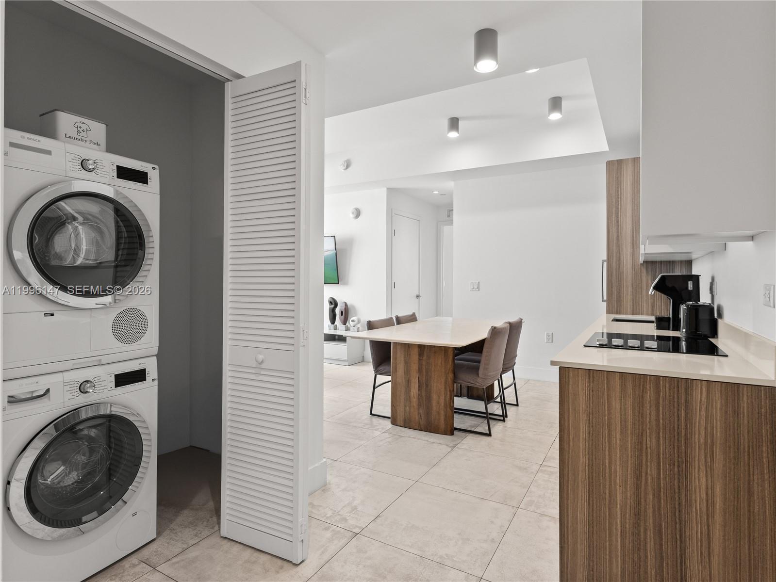 smart Brickel condo - Residential