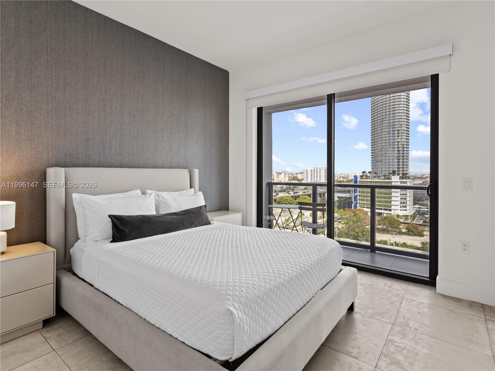 smart Brickel condo - Residential