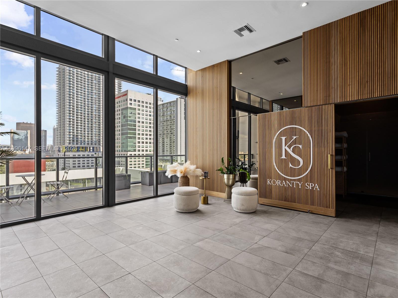 smart Brickel condo - Residential