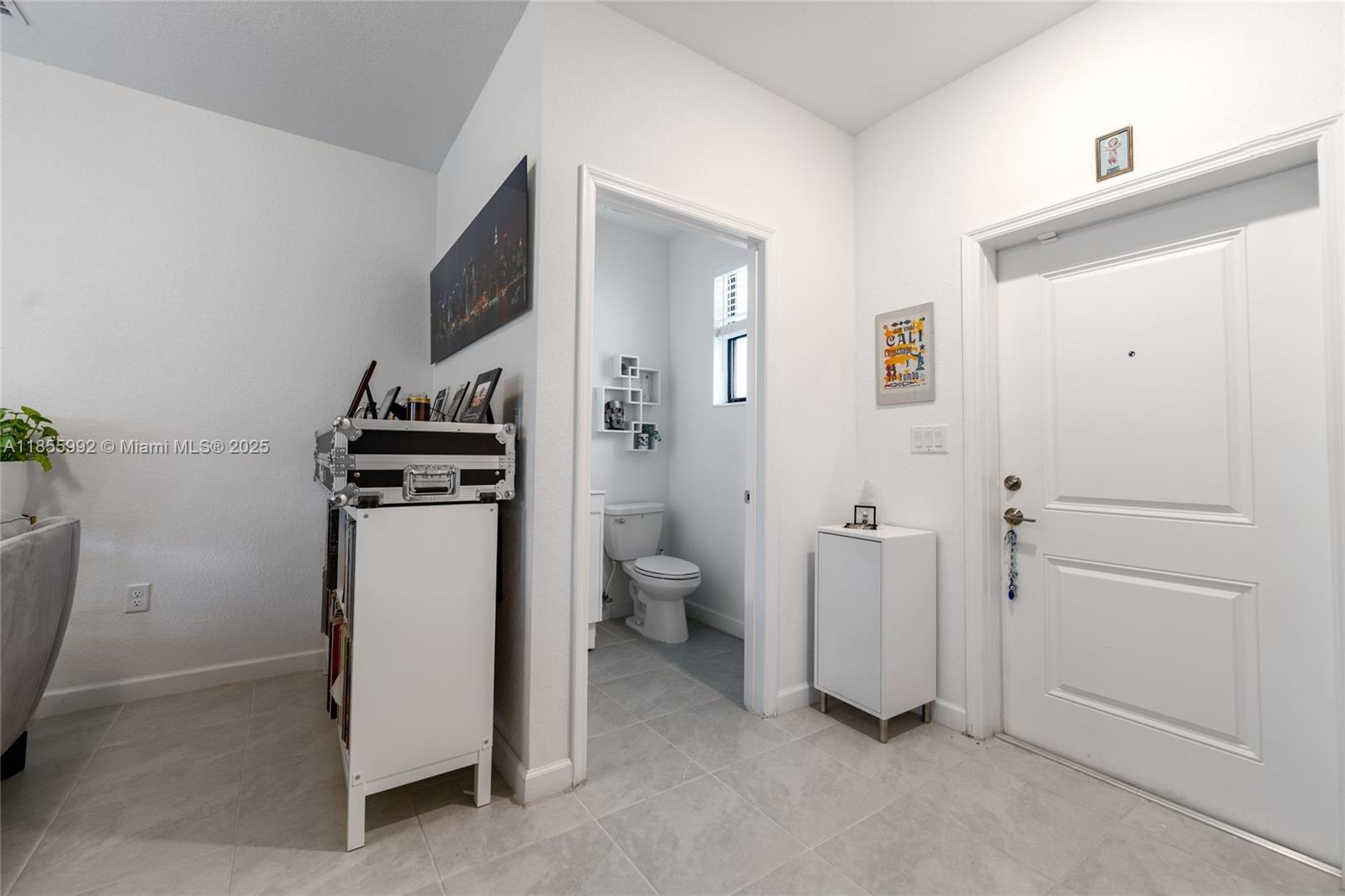 VISTA LAGO - Residential