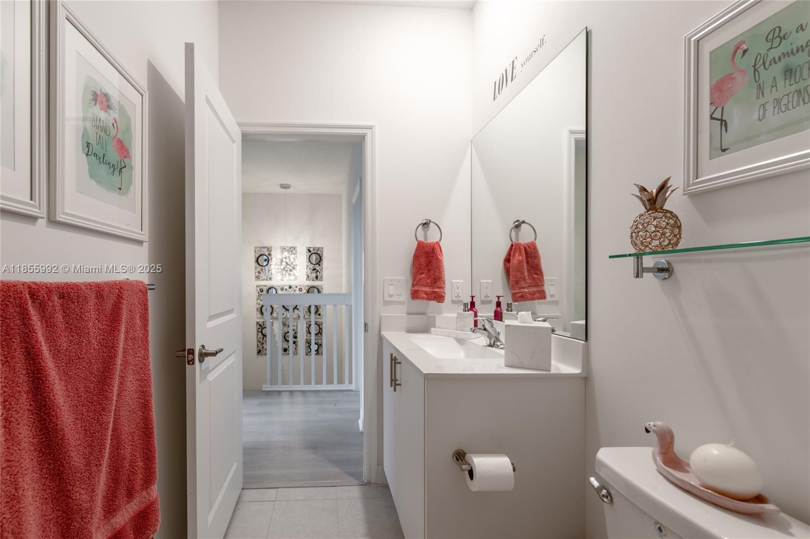 VISTA LAGO - Residential