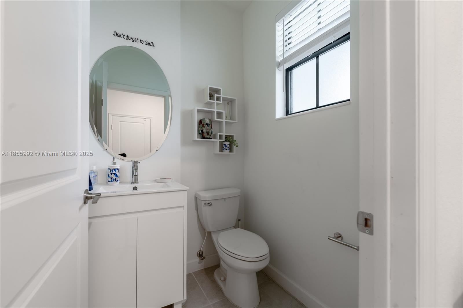 VISTA LAGO - Residential