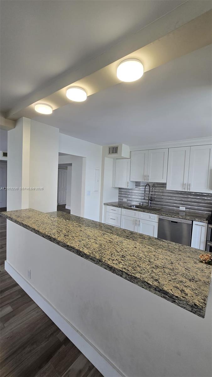 ADMIRALS PORT SEC 1 - Residential Lease