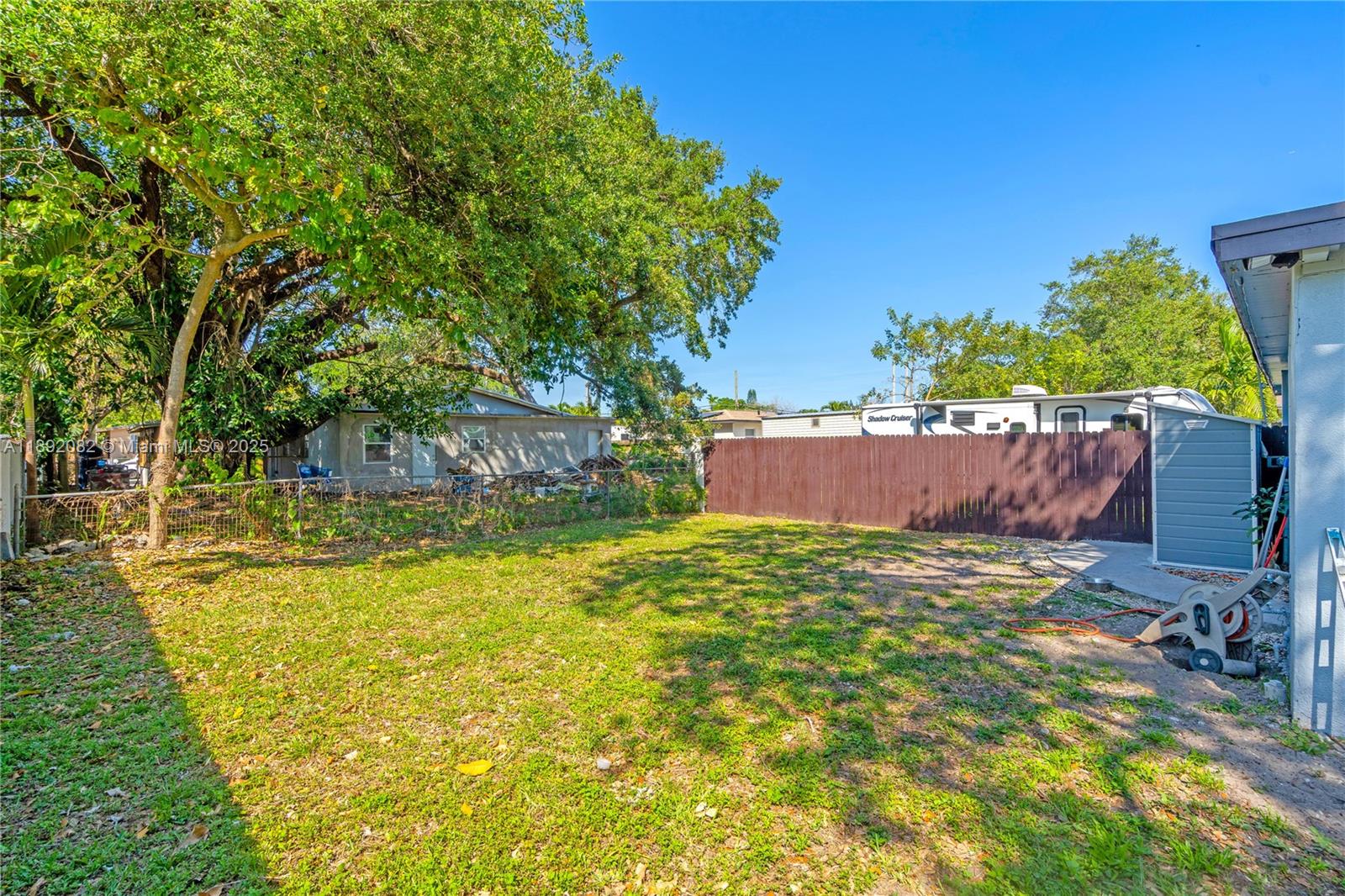 LAKE FOREST SEC 4 - Residential Lease