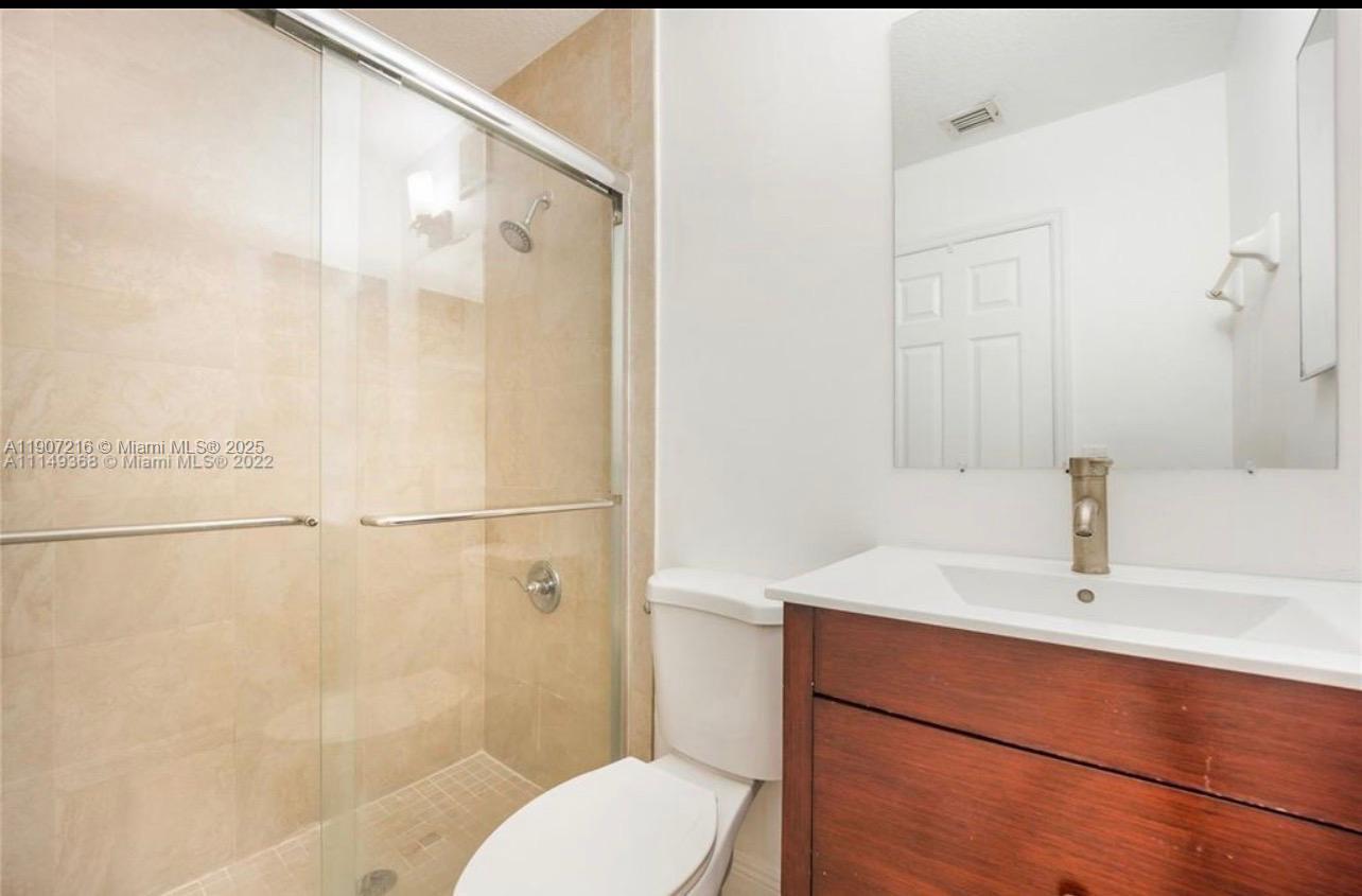 LAS BRISAS AT DORAL CONDO - Residential Lease