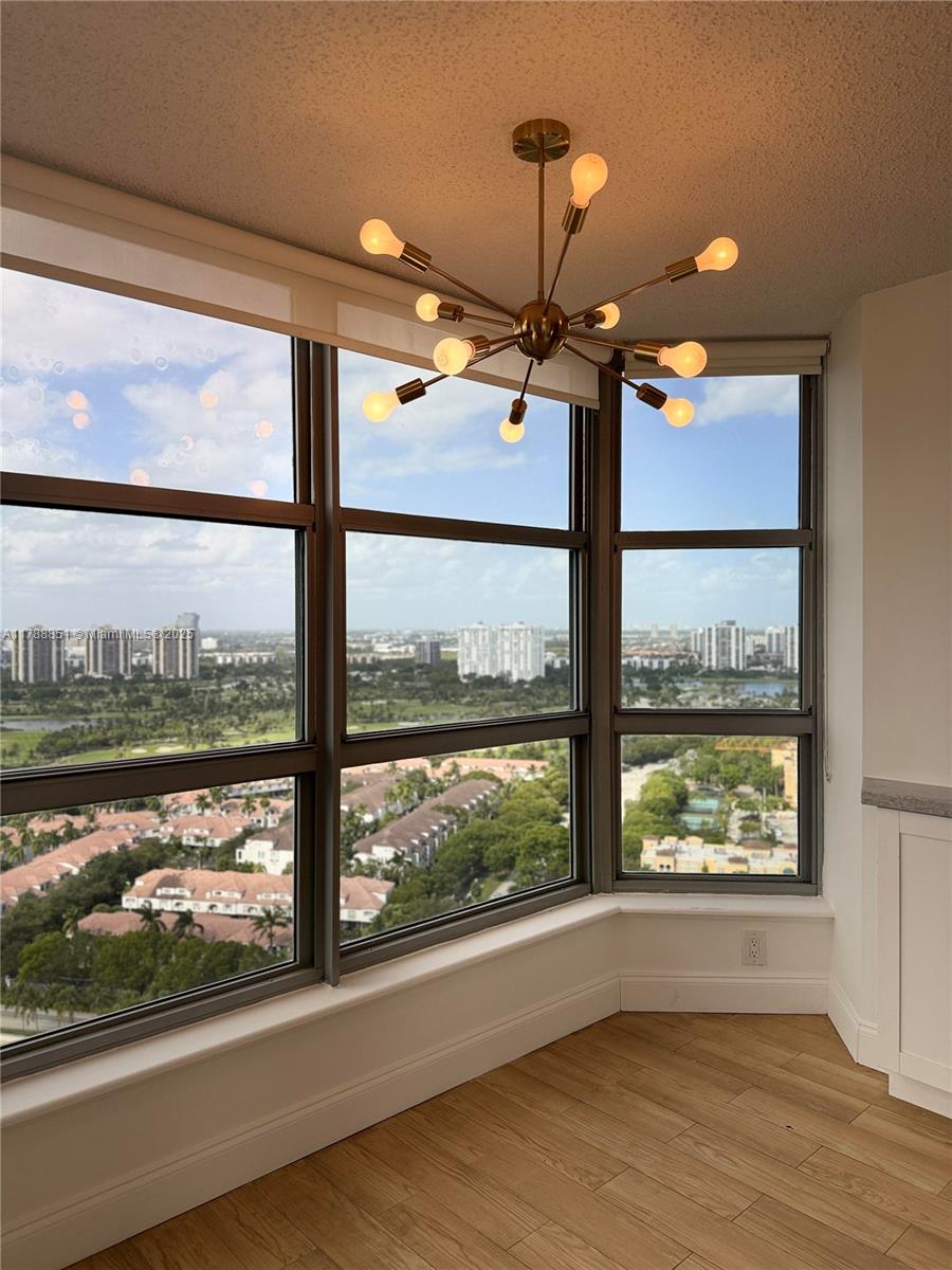 3500 Mystic Pointe Dr 3003